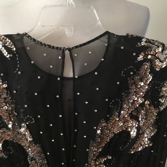 HOST PICK- NITE LINE GOLD/BLACK SEXY SEQUIN DRESS/ IT HAS SHOULDER PADS-SIZE 6 - Picture 8 of 12
